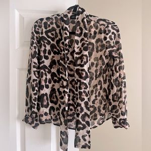Amy Kirchen leopard print bow blouse size 8